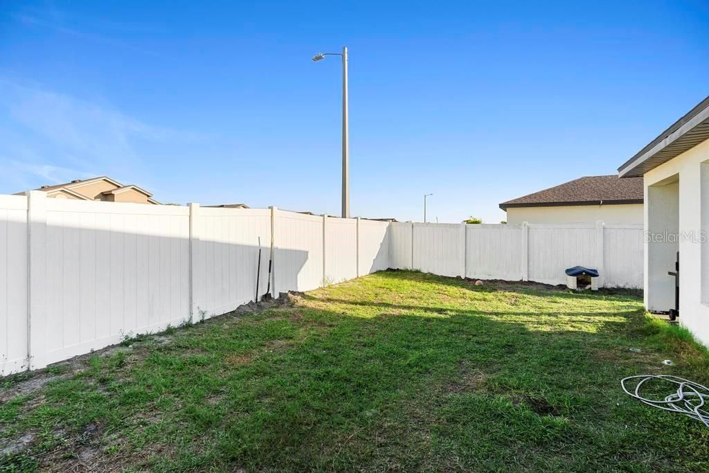 For Sale: $275,000 (3 beds, 2 baths, 1688 Square Feet)
