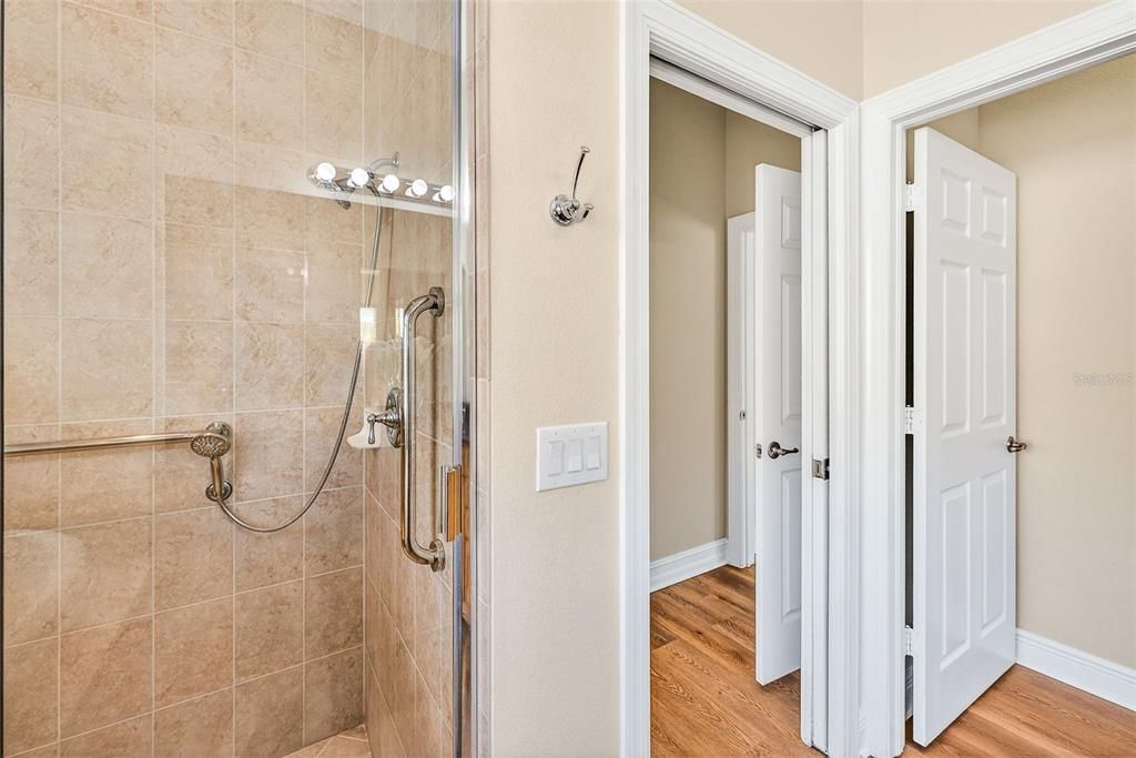 待售: $400,000 (2 贝兹, 2 浴室, 1954 平方英尺)