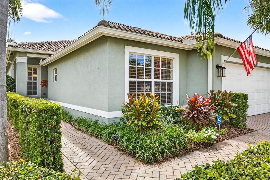 待售: $400,000 (2 贝兹, 2 浴室, 1954 平方英尺)