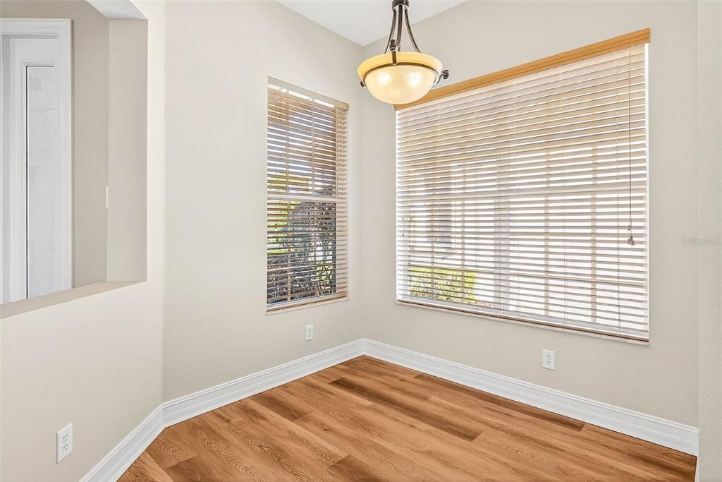 待售: $400,000 (2 贝兹, 2 浴室, 1954 平方英尺)