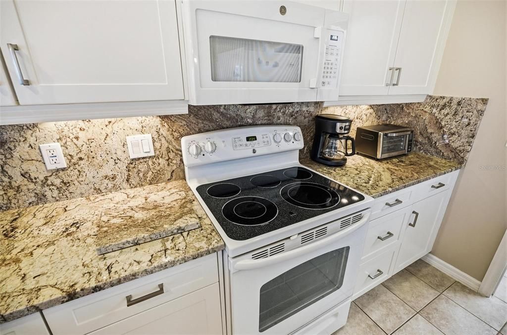 For Sale: $780,000 (3 beds, 2 baths, 2342 Square Feet)