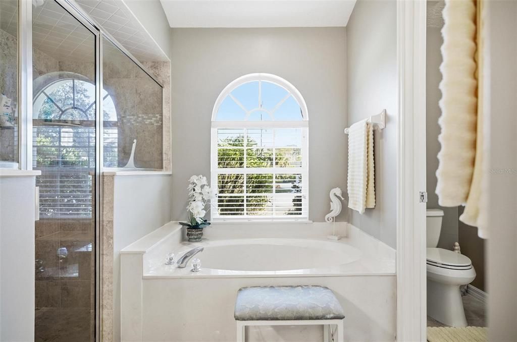 For Sale: $780,000 (3 beds, 2 baths, 2342 Square Feet)