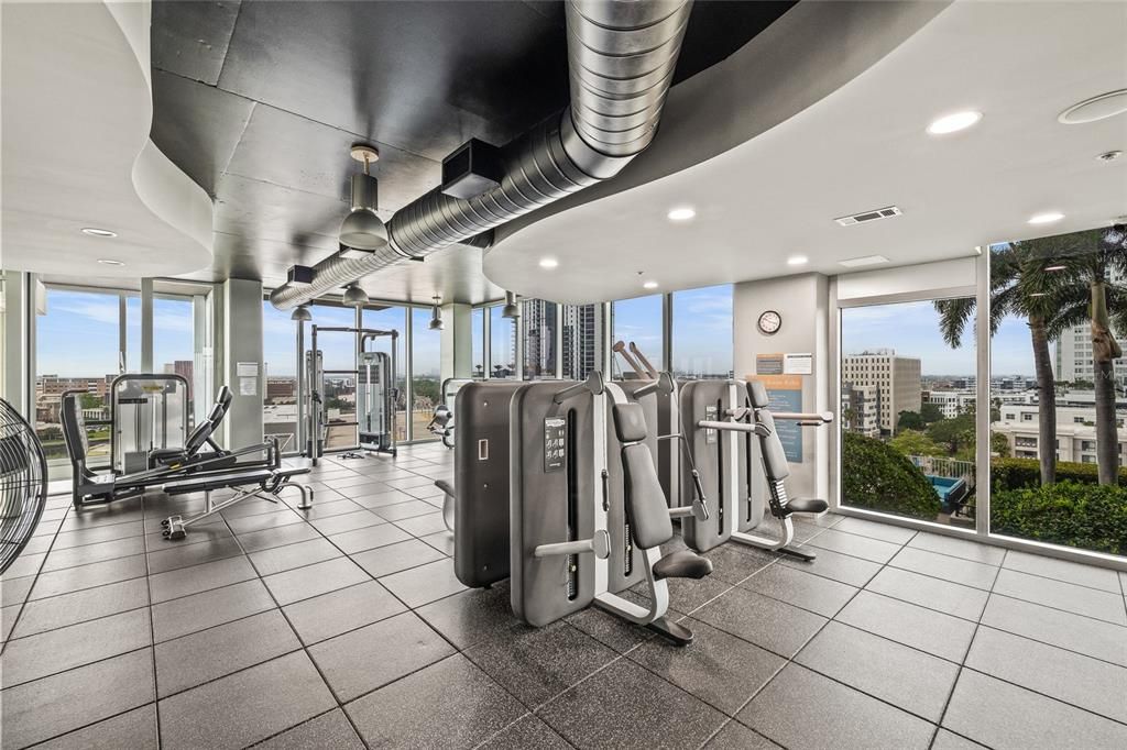 For Rent: $2,800 (1 beds, 1 baths, 838 Square Feet)