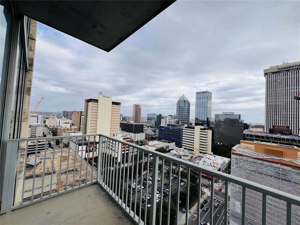 For Rent: $2,800 (1 beds, 1 baths, 838 Square Feet)