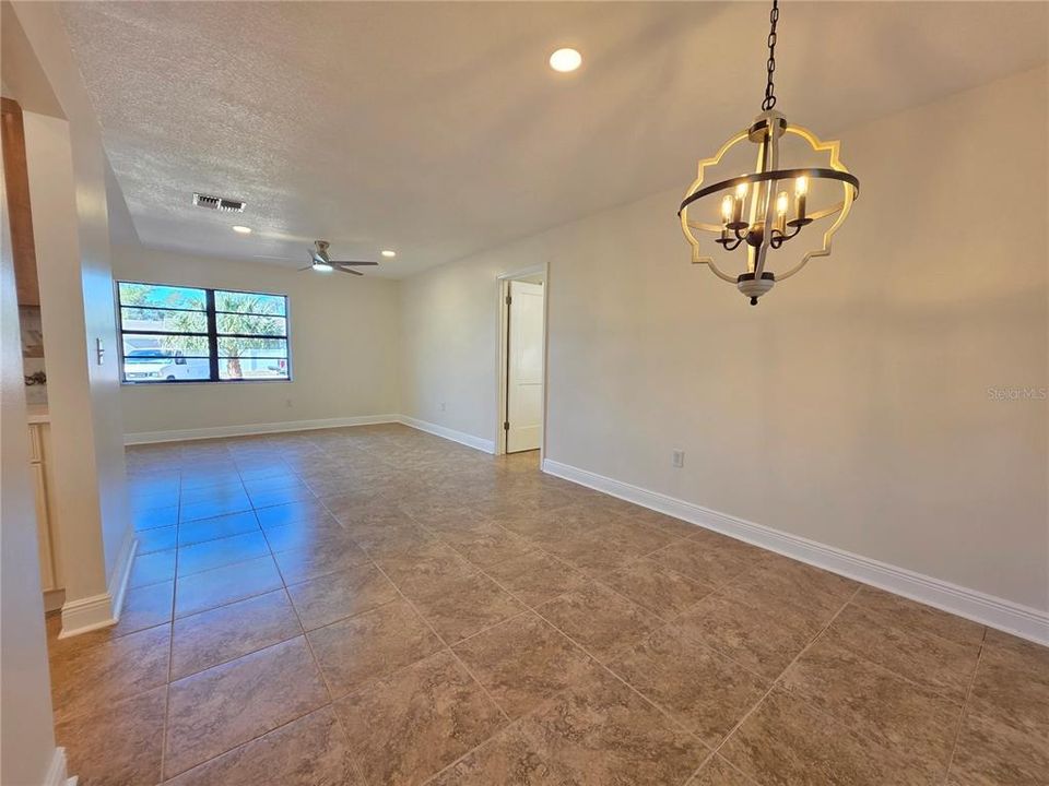 For Sale: $321,900 (3 beds, 2 baths, 1960 Square Feet)