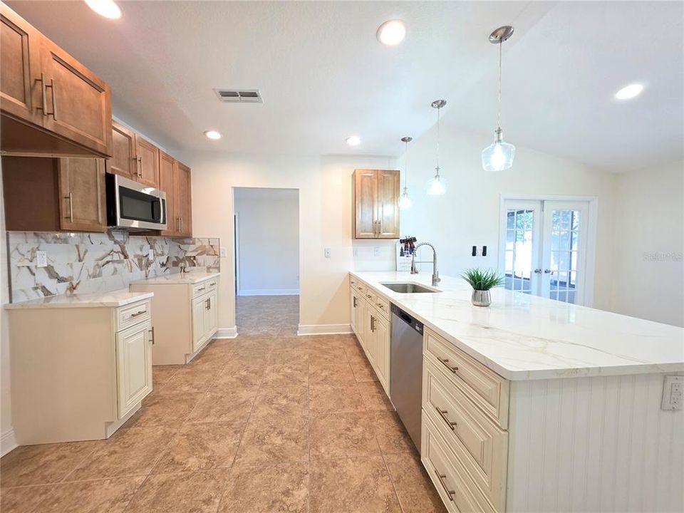 For Sale: $321,900 (3 beds, 2 baths, 1960 Square Feet)