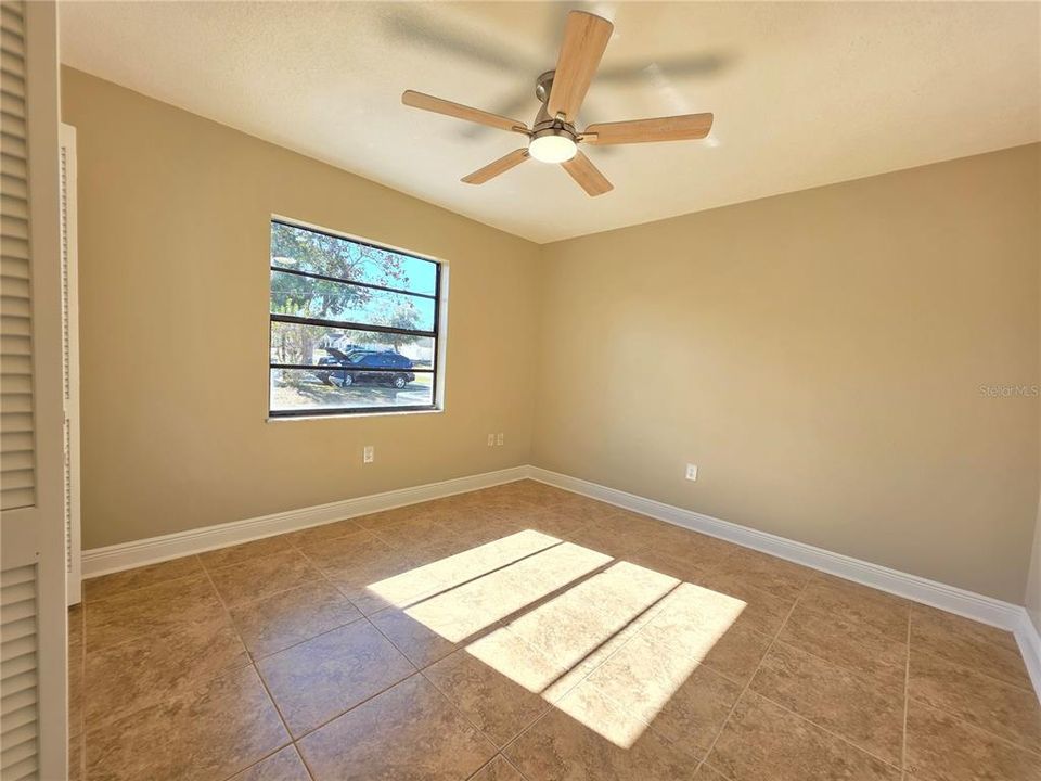 For Sale: $321,900 (3 beds, 2 baths, 1960 Square Feet)