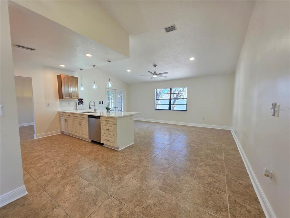 For Sale: $321,900 (3 beds, 2 baths, 1960 Square Feet)