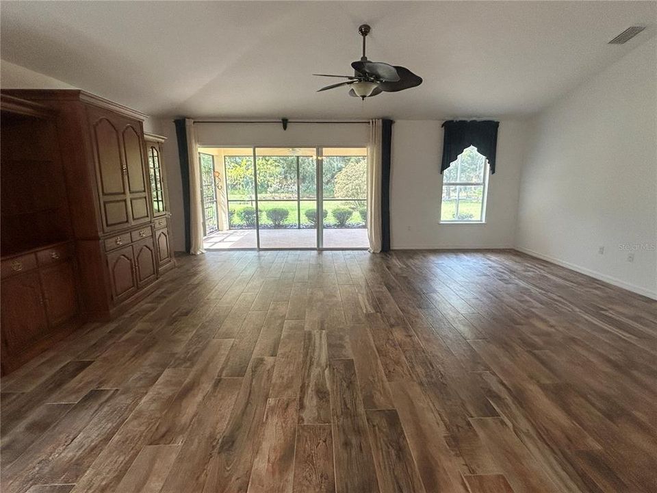 En Renta: $2,800 (3 camas, 2 baños, 2269 Pies cuadrados)