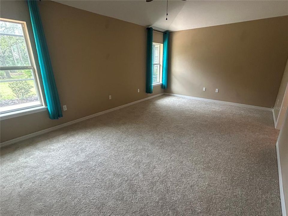 En Renta: $2,800 (3 camas, 2 baños, 2269 Pies cuadrados)