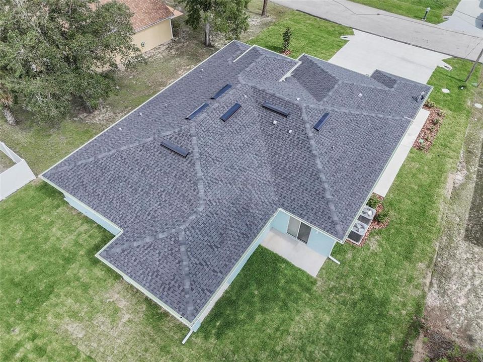 Activo con contrato: $519,900 (4 camas, 3 baños, 2450 Pies cuadrados)