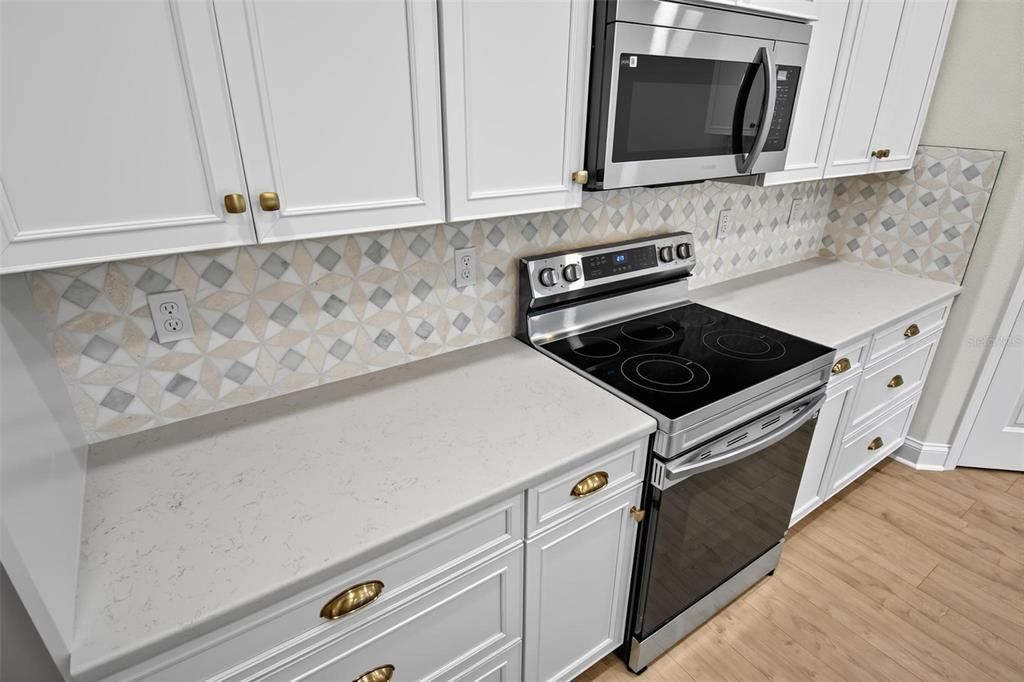 Activo con contrato: $519,900 (4 camas, 3 baños, 2450 Pies cuadrados)