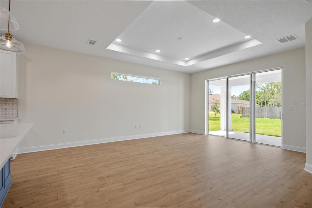 Activo con contrato: $519,900 (4 camas, 3 baños, 2450 Pies cuadrados)