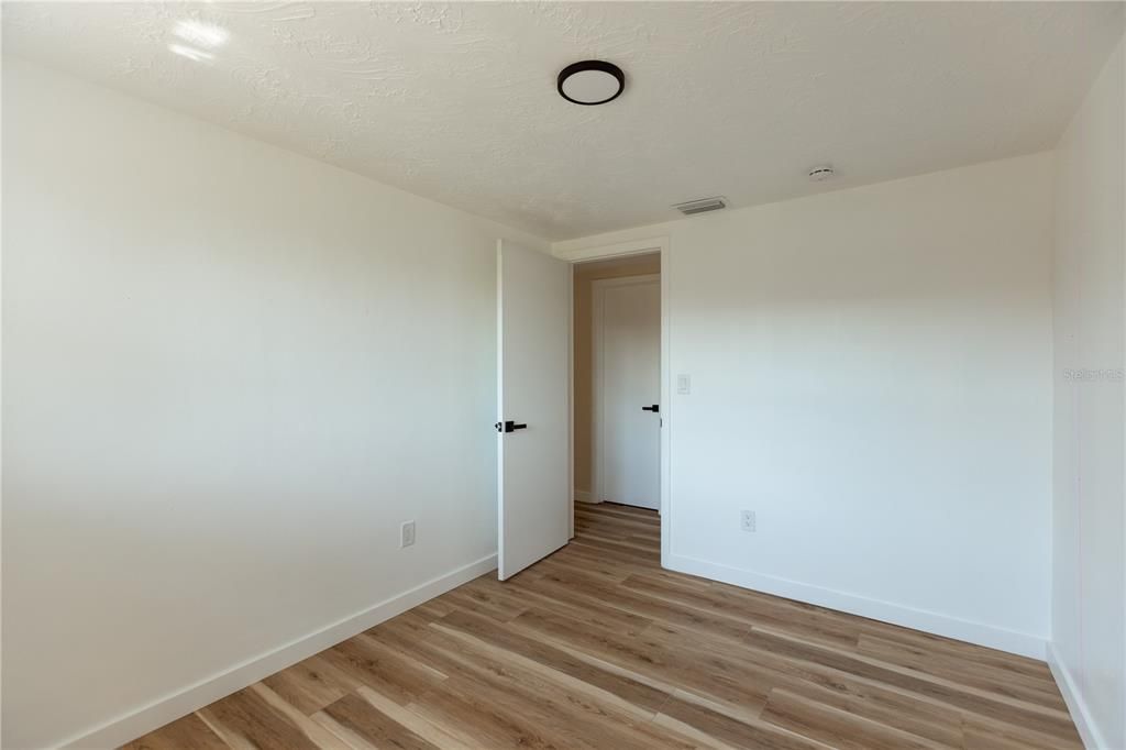 For Sale: $310,000 (3 beds, 2 baths, 1424 Square Feet)