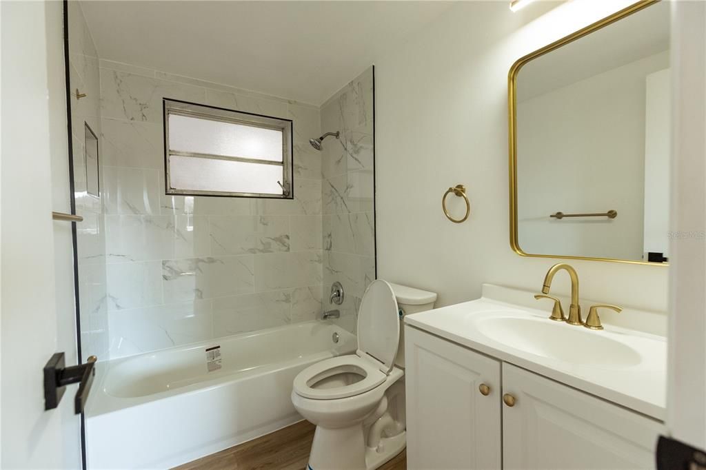 For Sale: $310,000 (3 beds, 2 baths, 1424 Square Feet)