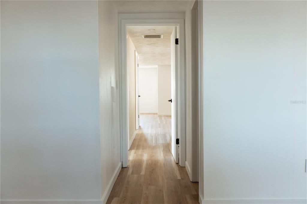 For Sale: $310,000 (3 beds, 2 baths, 1424 Square Feet)