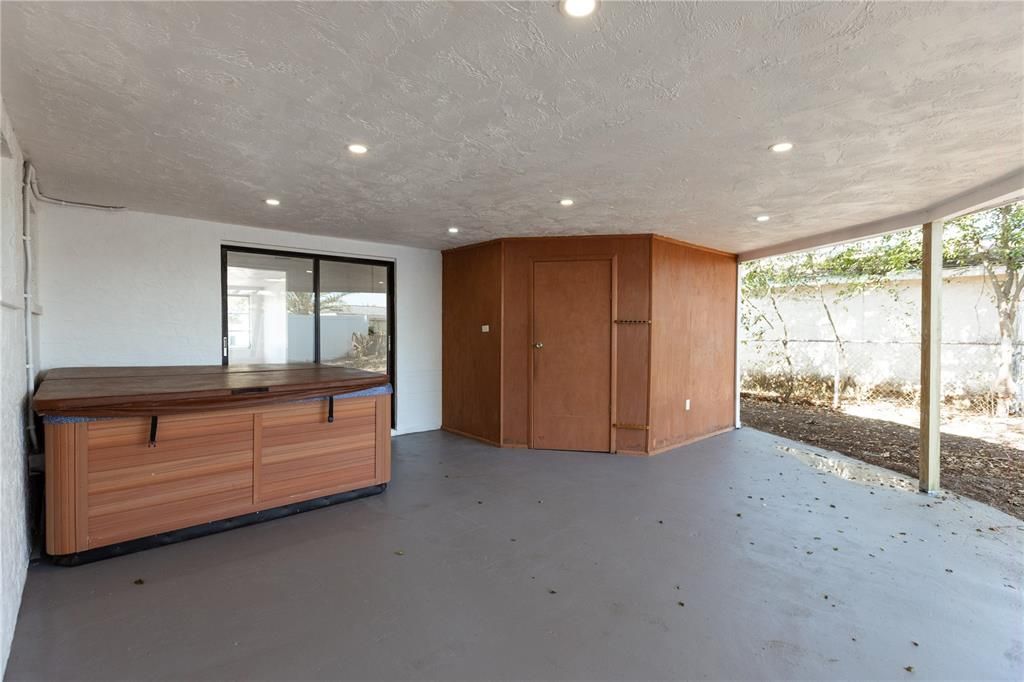 For Sale: $310,000 (3 beds, 2 baths, 1424 Square Feet)