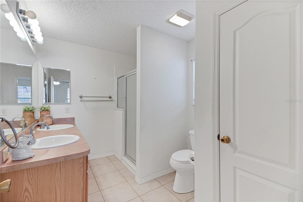 En Venta: $324,999 (3 camas, 2 baños, 1444 Pies cuadrados)