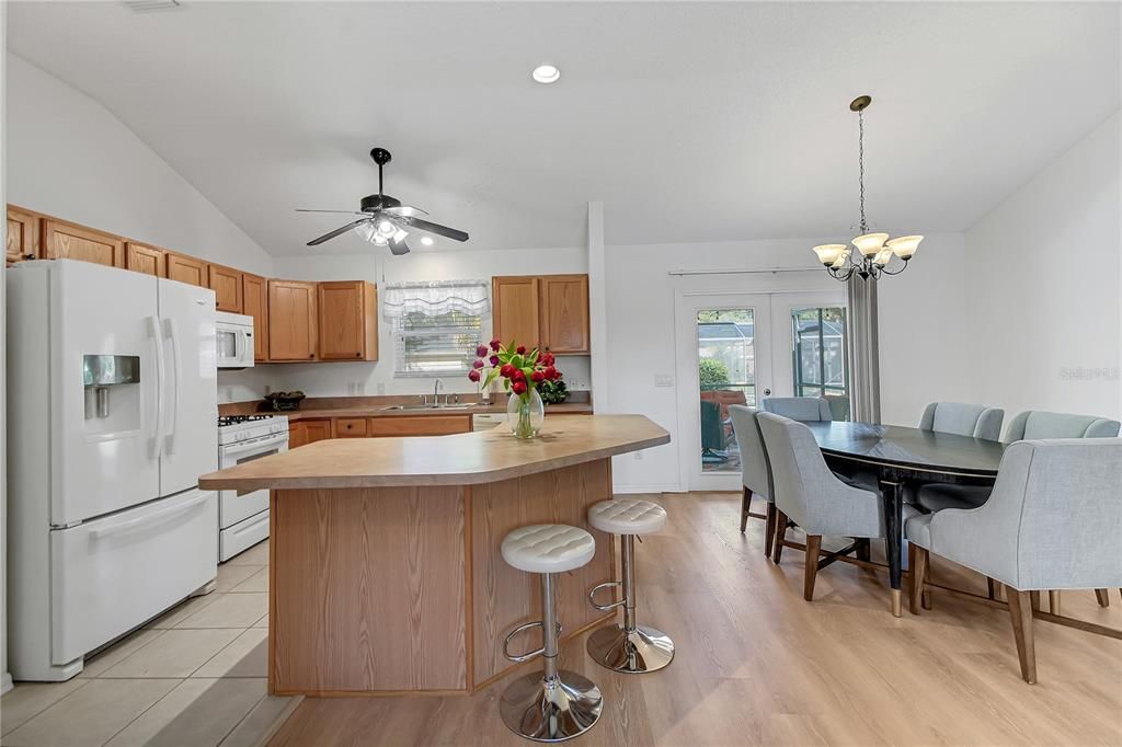 En Venta: $324,999 (3 camas, 2 baños, 1444 Pies cuadrados)