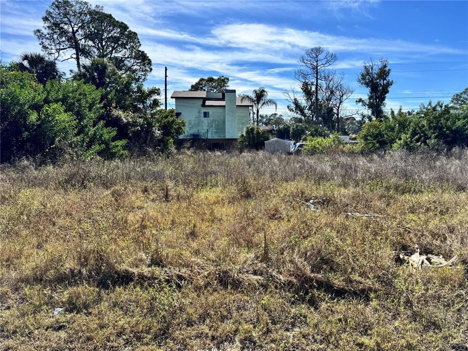 На продажу: $185,000 (0.23 acres)