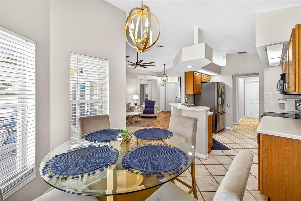 En Venta: $345,000 (3 camas, 2 baños, 1583 Pies cuadrados)