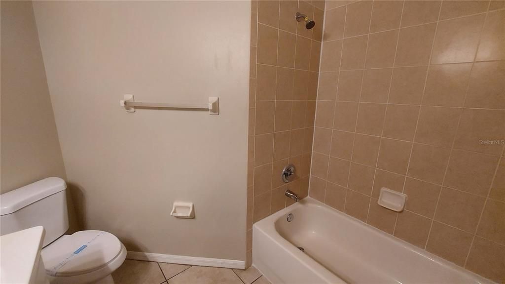 For Sale: $299,900 (3 beds, 2 baths, 1497 Square Feet)