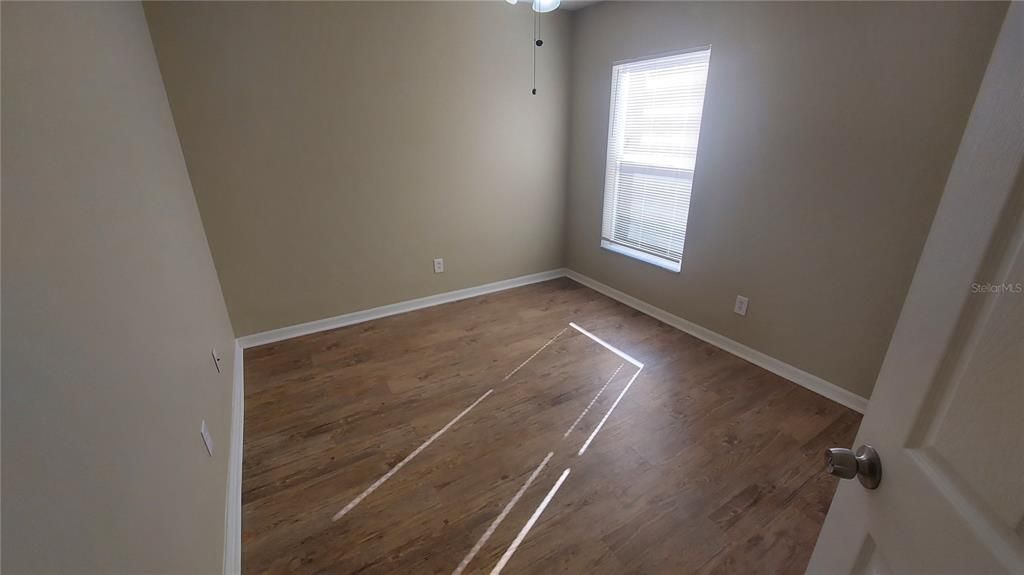 For Sale: $299,900 (3 beds, 2 baths, 1497 Square Feet)