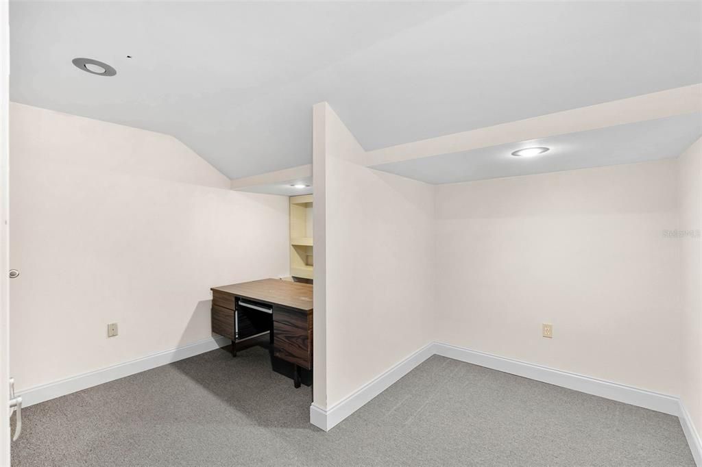 For Sale: $350,000 (0 beds, 0 baths, 2467 Square Feet)