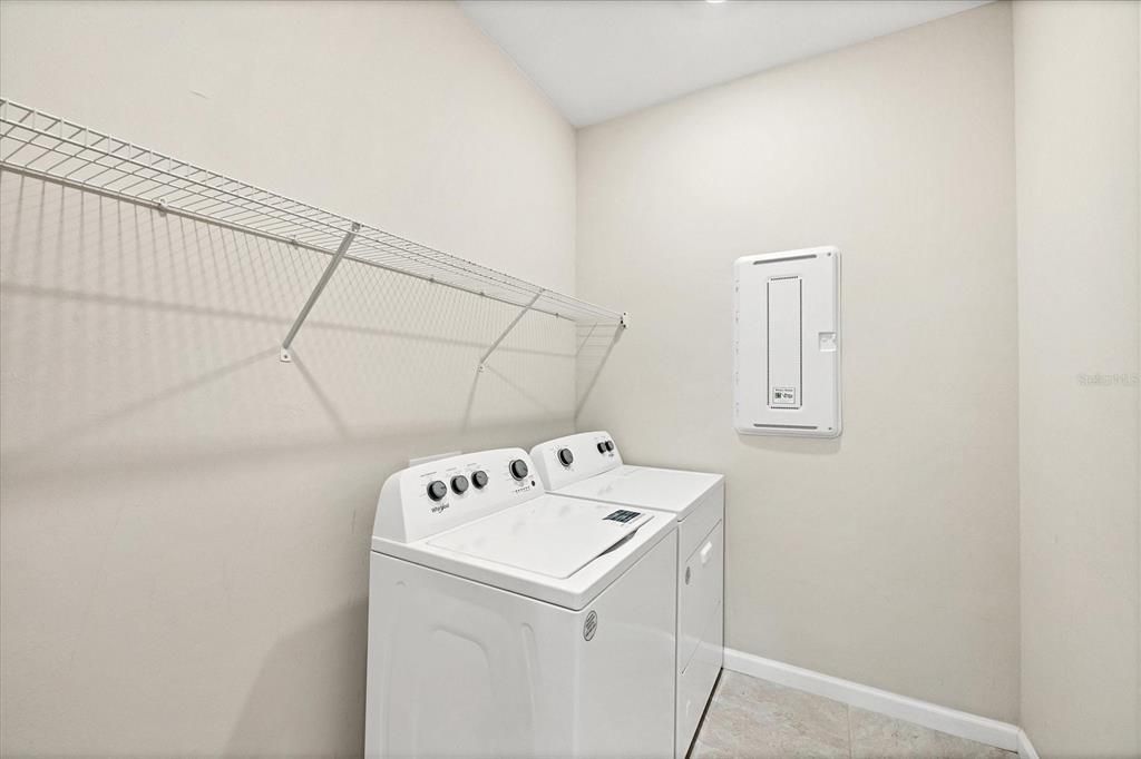 На продажу: $519,000 (2 спален, 2 ванн, 1948 Квадратных фут)