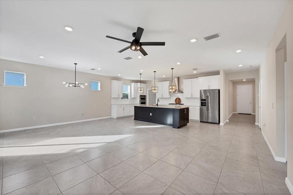 На продажу: $519,000 (2 спален, 2 ванн, 1948 Квадратных фут)