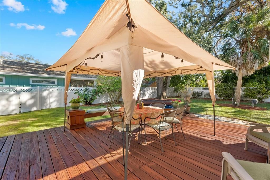 For Sale: $675,000 (3 beds, 2 baths, 1515 Square Feet)