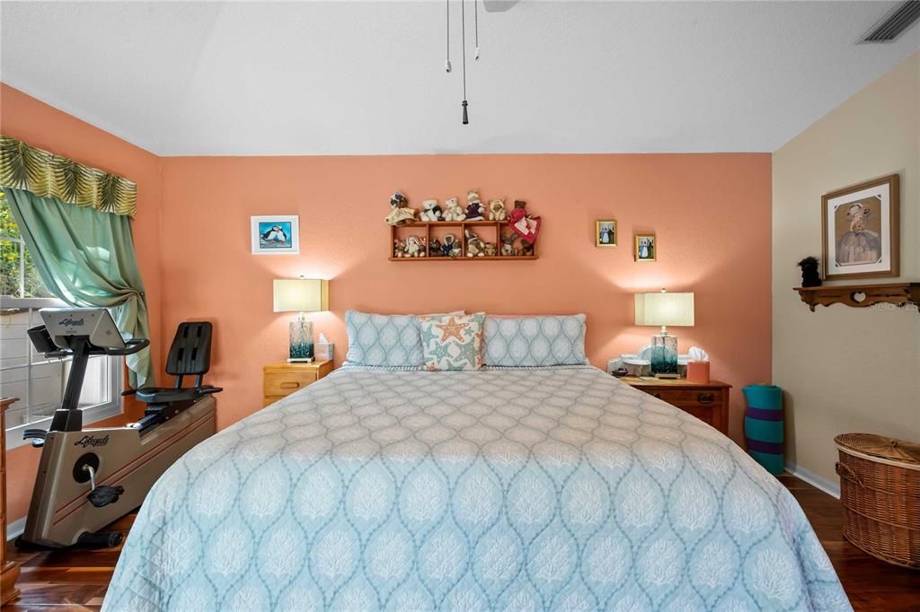 For Sale: $675,000 (3 beds, 2 baths, 1515 Square Feet)