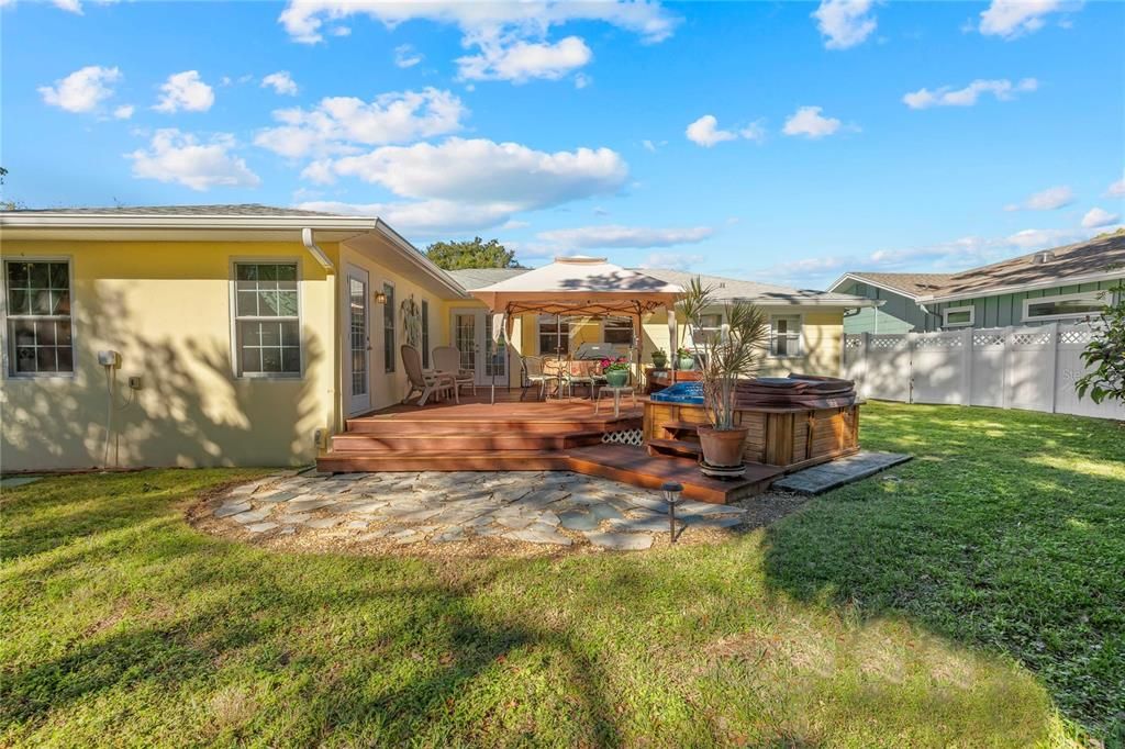 For Sale: $675,000 (3 beds, 2 baths, 1515 Square Feet)