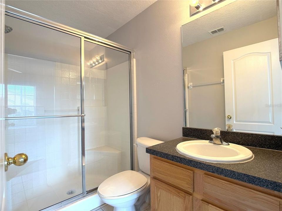 For Rent: $2,250 (4 beds, 3 baths, 1918 Square Feet)