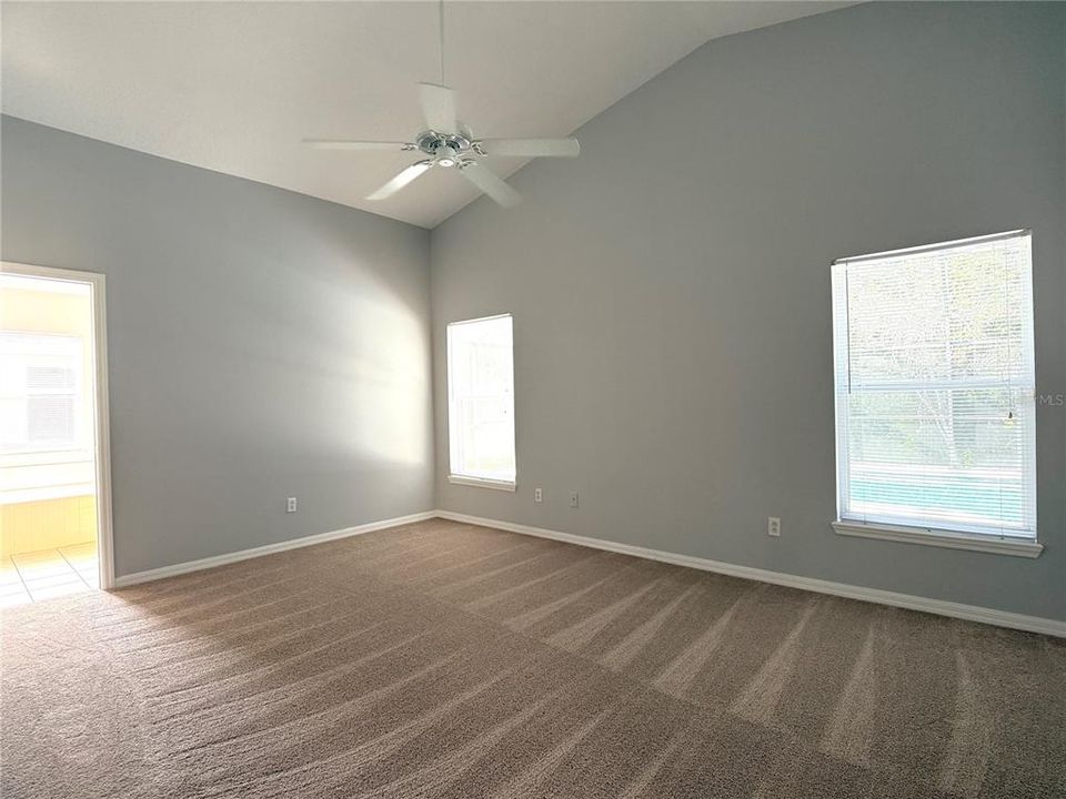 For Rent: $2,250 (4 beds, 3 baths, 1918 Square Feet)