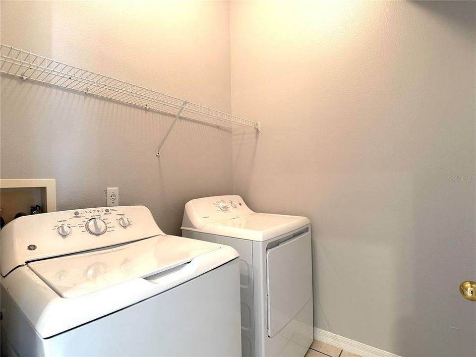 For Rent: $2,250 (4 beds, 3 baths, 1918 Square Feet)