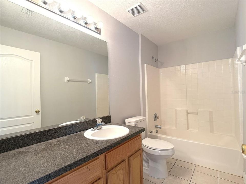 For Rent: $2,250 (4 beds, 3 baths, 1918 Square Feet)