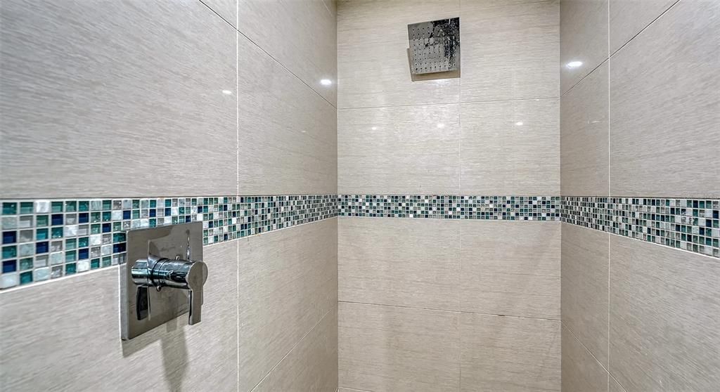 待售: $585,000 (3 贝兹, 2 浴室, 1703 平方英尺)