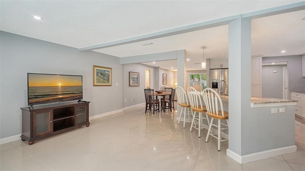 待售: $585,000 (3 贝兹, 2 浴室, 1703 平方英尺)