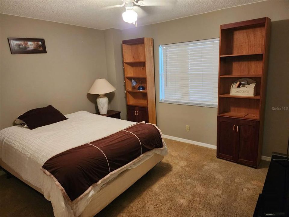 For Sale: $140,000 (2 beds, 2 baths, 936 Square Feet)