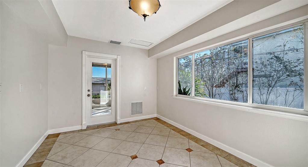 For Sale: $525,000 (4 beds, 3 baths, 2295 Square Feet)