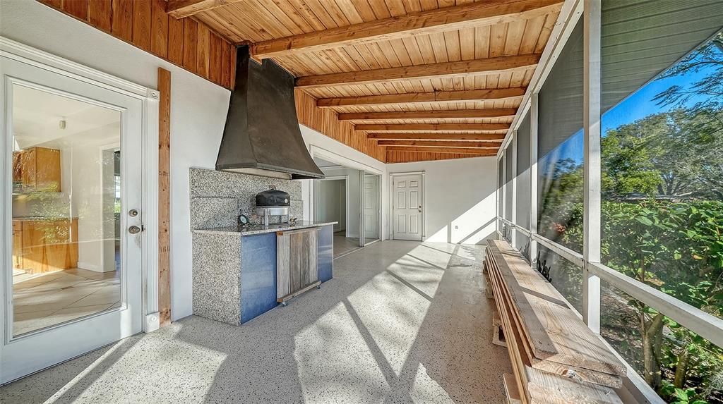 For Sale: $525,000 (4 beds, 3 baths, 2295 Square Feet)