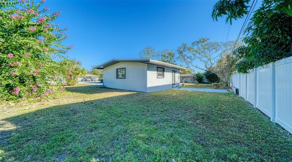 For Sale: $525,000 (4 beds, 3 baths, 2295 Square Feet)