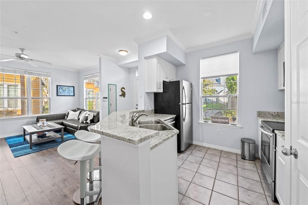 En Venta: $285,000 (3 camas, 2 baños, 1295 Pies cuadrados)