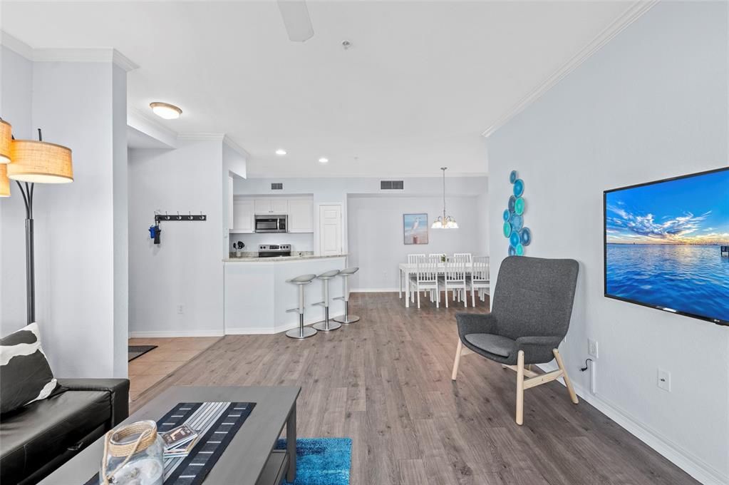 En Venta: $285,000 (3 camas, 2 baños, 1295 Pies cuadrados)