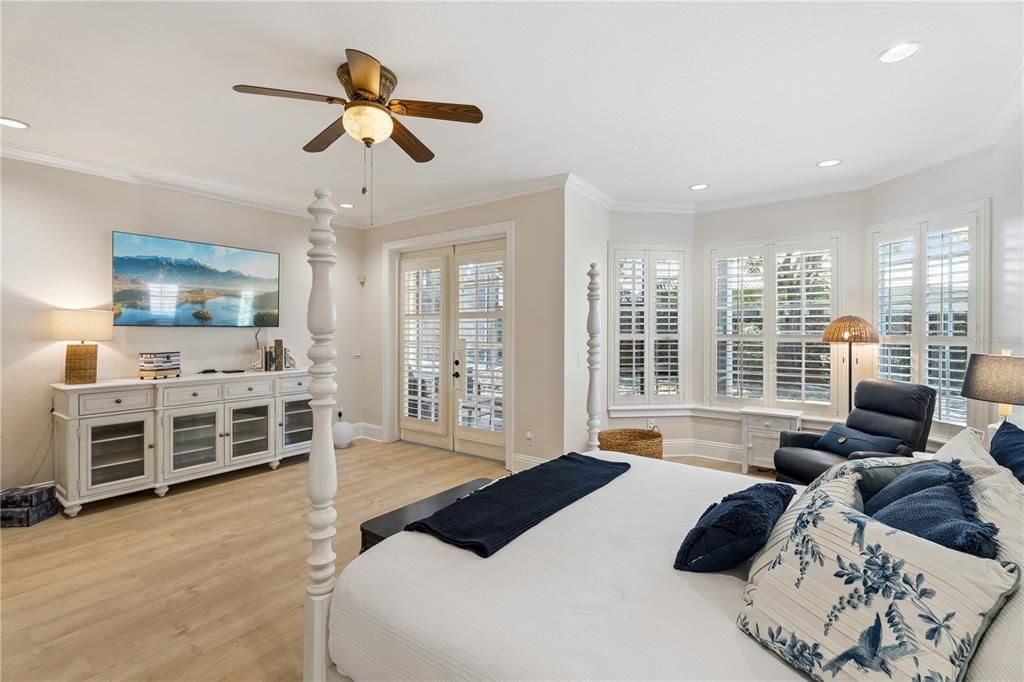 En Venta: $1,225,000 (4 camas, 4 baños, 3643 Pies cuadrados)