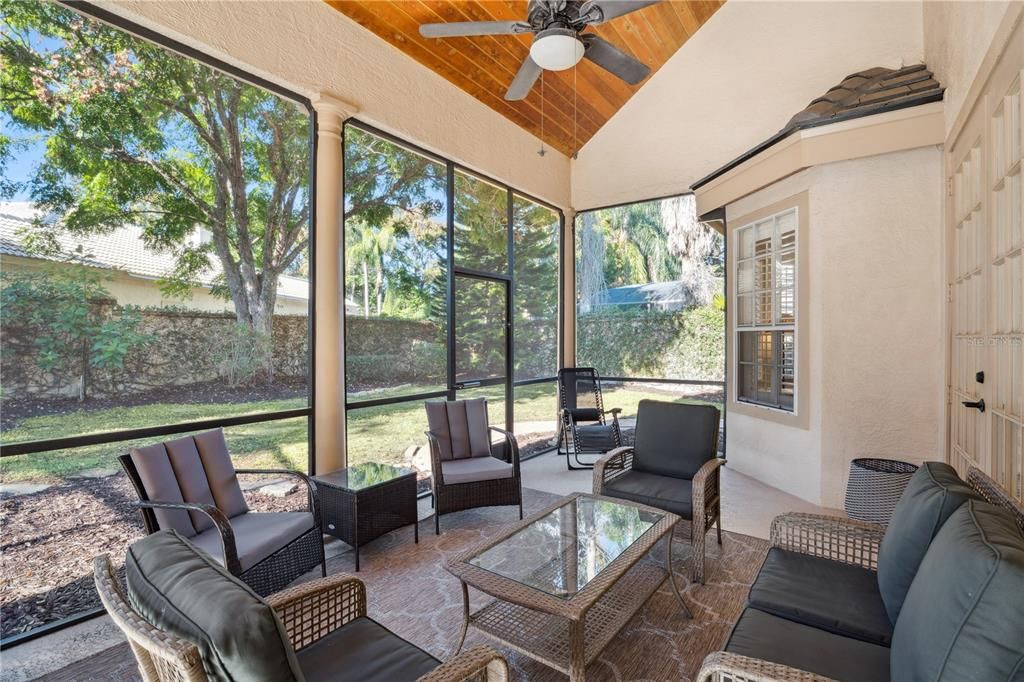 En Venta: $1,225,000 (4 camas, 4 baños, 3643 Pies cuadrados)