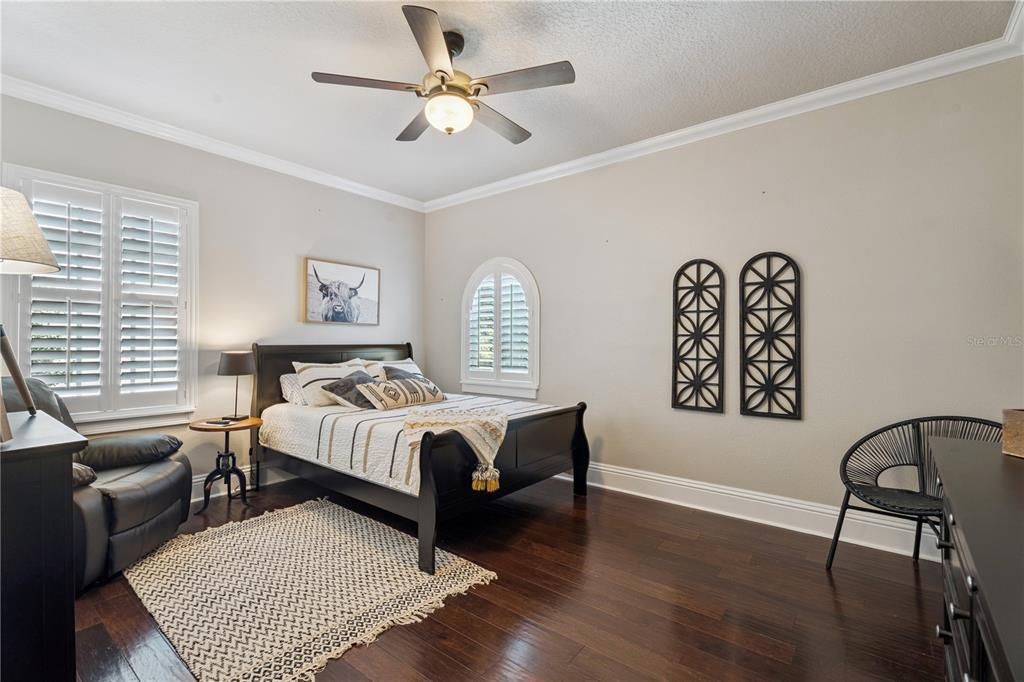 En Venta: $1,225,000 (4 camas, 4 baños, 3643 Pies cuadrados)