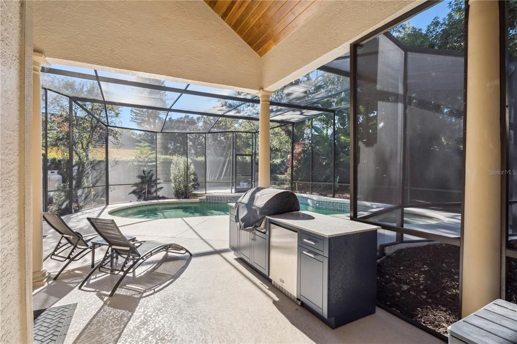 En Venta: $1,225,000 (4 camas, 4 baños, 3643 Pies cuadrados)