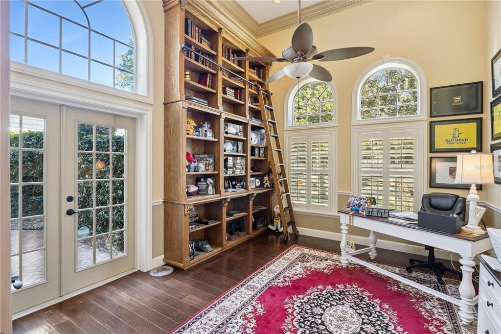 En Venta: $1,225,000 (4 camas, 4 baños, 3643 Pies cuadrados)